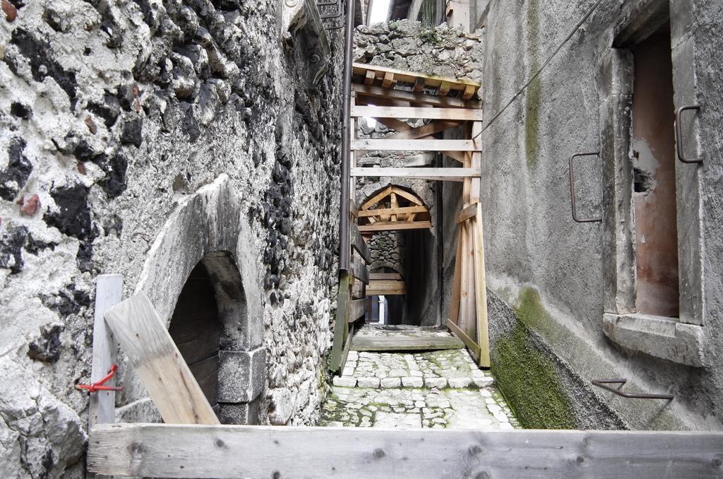 Le Case Della Posta Santo Stefano Di Sessanio Exterior photo