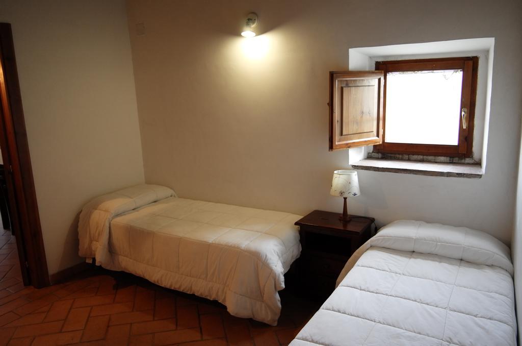 Le Case Della Posta Santo Stefano Di Sessanio Exterior photo